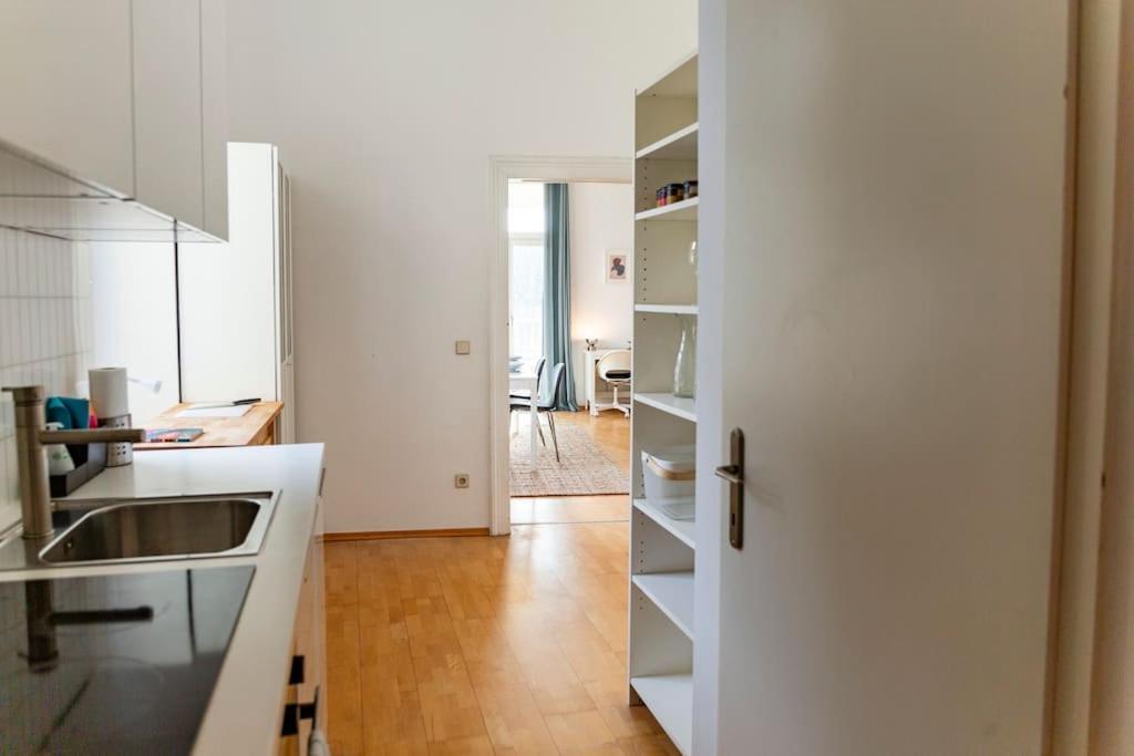 Savoir-Vivre In Unserer Zentralen Balkonwohnung Wien Eksteriør billede